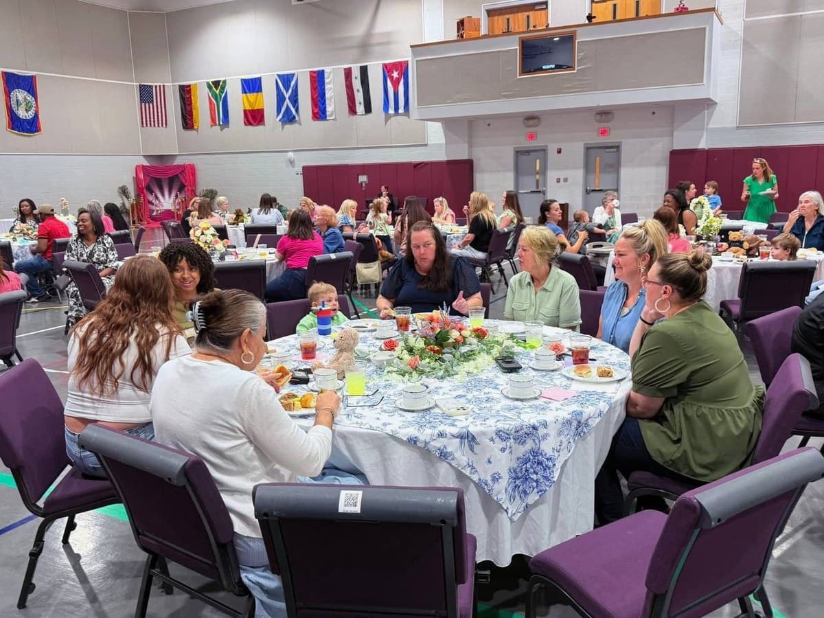 Caring teachers and families at Oakdale CDC